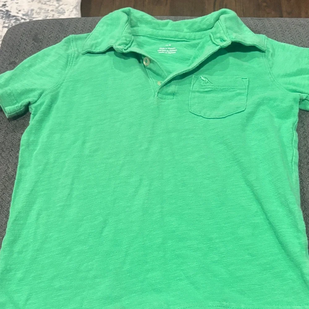 🟢10/$10 - Kids Green Polo Shirt with Chest Pocket
